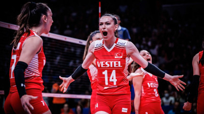 Eda Erdem'dan flaş açıklama. Sosyal medyada çok tepki çekti