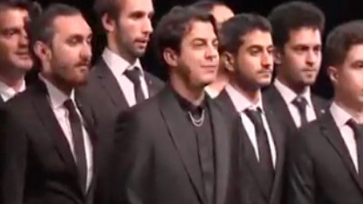 Norm Ender'den 100. yıl marşı: "Parla hilal ve yıldızım, parla beyaz ve kırmızım, Türk'ün yolu Cumhuriyet, parla 100 yaşındasın"