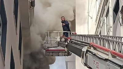 Çakmakla oyun evsiz bıraktı