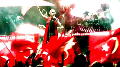 Kıraç'tan Cumhuriyetimizin 100. yılı için marş: "Yaşa, var ol Türkiye"