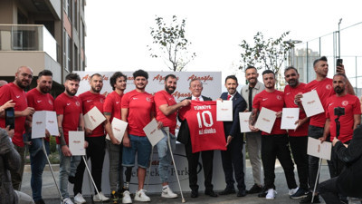 2017'de hepimizi sevince boğmuşlardı. Hediyelerine kavuştular