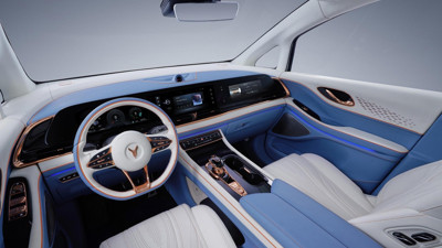 36 dakikalık şarjla 480 kilometre gidiyor. Tank gibi araba 7 kişilik