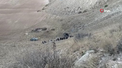 Sivas’ta traktör 400 metrelik uçurumdan uçtu: 1 ölü