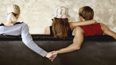 Eşlerini en çok aldatan meslekler belli oldu. Her 5 çalışandan 1'i aldatıyor