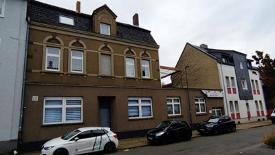 Almanya’da üç camiye çirkin saldırı