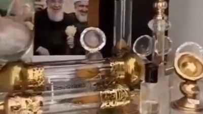 Gerçek Sakal-ı Şerifse Menzil tarikatına nasıl geldi. Menzil tarikatında çekilen videoda Sakal-ı Şerif'in sallanması gündem oldu