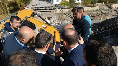 Cumhuriyetin ilanından sonra yapılan tarihi köprü yıkıldı