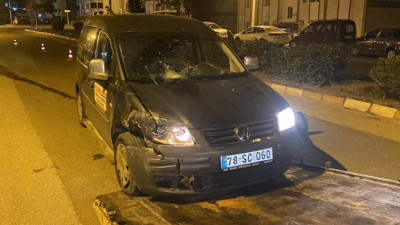 Alkollü sürücü başka bir araca çarptı. Karşısındaki kişiyi yaraladı