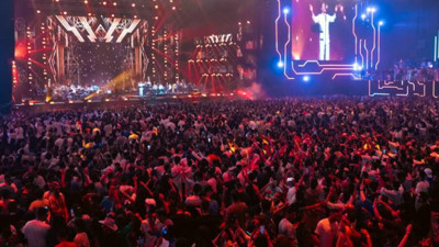 Gazze yanarken Arabistan'da dünyanın en büyük müzik festivali başladı. Türkiye'de ise tarikatlar 'Mehmetçik Gazze'ye' diyor