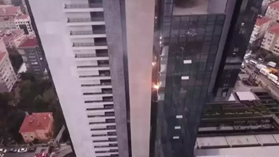 Şişli'de bir rezidansta yangın çıktı, bina boşaltıldı