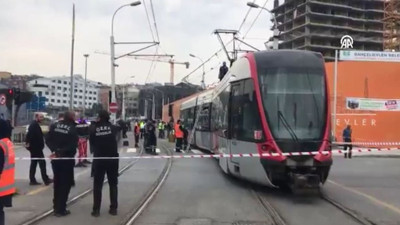Güngören'de tramvay raydan çıktı. Seferlerde aksamalar yaşanıyor
