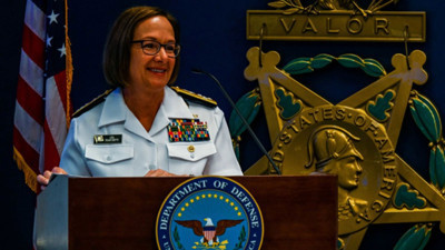 ABD donanmasını ilk kez bir kadın yönetecek