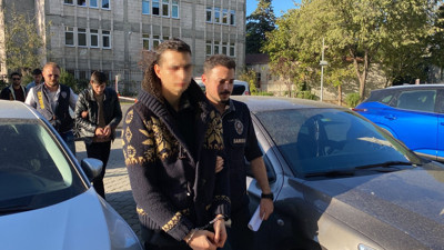 Kişisel verileri çalıp sattılar, gözaltına alındılar