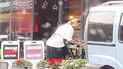 Yeşilçam’ın efsane ismi oto sanayide restoran açtı. Masa silip sipariş alıyor