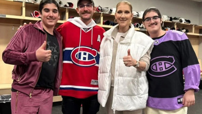 Ünlü şarkıcı dört yıl sonra görüntülendi. Milyonda bir görülen hastalıkla mücadele ediyor