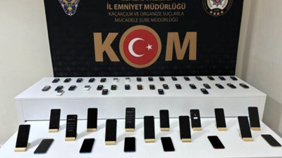 Elazığ’da 55 adet kaçak telefon ele geçirildi: 2 gözaltı