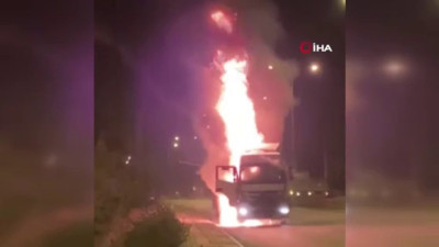 Hatay’da tır yangını! Sürücü son anda kurtuldu