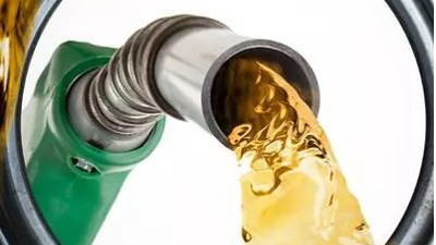 Akaryakıta indirim değil bindirim geldi. Sürücüler isyan etti