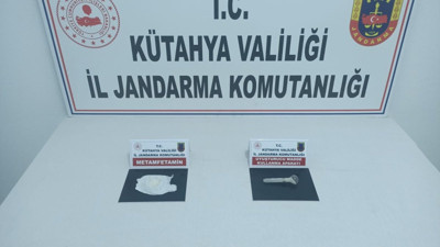 Domaniç’te durdurulan şüpheli araçta uyuşturucu ele geçirildi