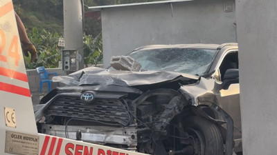 Kendini gasp eden 2 şüpheliyi arabasıyla çarparak öldürdü