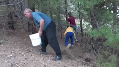 Köylü bedava topluyor kilosunu 200 TL'ye satıyor. Ormandaki merayı bulan köşeyi dönüyor