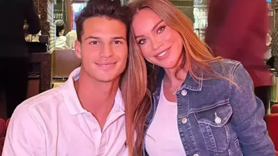 Ebru Şallı oğluyla fotoğrafını paylaştı sosyal medya yıkıldı