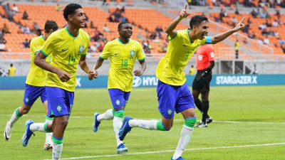 Brezilyalı gençler rekor kırdı. Rakibine gol yağdırdı