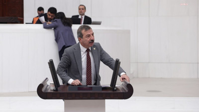 Meclis'te 'para karşılığı parti değiştirdin' tartışması: Maho Ağa’yı hatırlatıyorsunuz