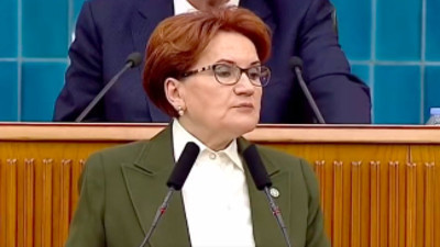 Meral Akşener: "Bugün gökyüzünde şanlı bayrağımız dalgalanıyorsa bunu Gazi Mustafa Kemal Atatürk'e borçluyuz"