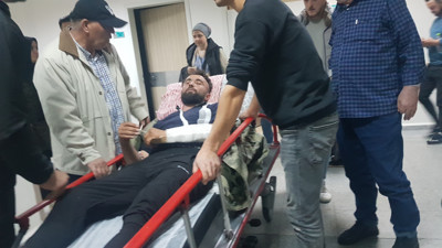 Hayvanlarını otlatırken ayı saldırdı. Ölümden döndüler