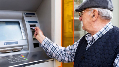 Emekliler bu habere üzülecek. En düşük emekli maaşını şimdiden açıkladı