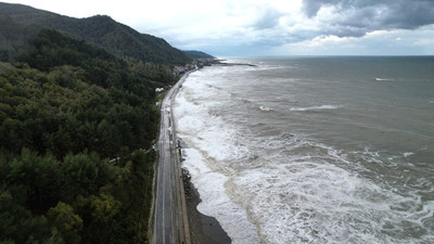 Balıkçılardan fırtına nöbeti! Hızı yer yer 100 kilometreye ulaştı