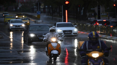 Trakya'ı sağanak vurdu! Cadde ve sokaklar suyla doldu