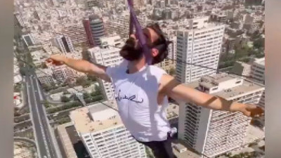 Parkur sporcusunun yaptığı şov izleyenlerin yüreğini ağzına getirdi