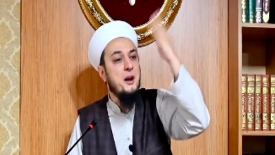 "Ümmeti Muhammed'in çocukları ateist oluyor" diyerek ağlayan hoca