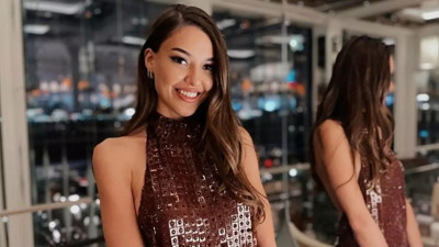 Dilan Çiçek Deniz kendisini eleştiren seyirciye sert yanıt verdi