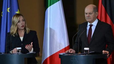 Almanya başbakanı sosyal medyanın diline düştü