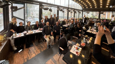 Ankara'da Görme Engelliler Okulu mezunları öğretmenler gününü kutladı