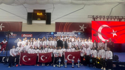 Millilerden Portekiz'de zafer. Dünya şampiyonu oldular