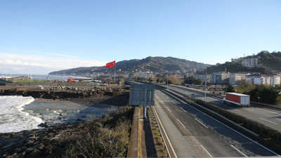 Sürücüler dikkat! Sahil Yolu Çayeli-Trabzon istikameti ulaşıma açıldı