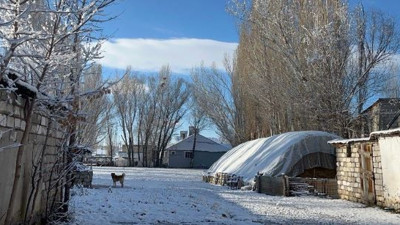 66 köy yolu ulaşıma kapandı