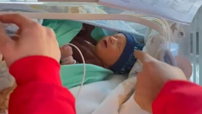 Helikopter ambulans 3 günlük bebek için havalandı