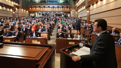 İmamoğlu'ndan AKP'li Tevfik Göksu'ya çarpıcı gönderme: Birkaç ay sonra kendisi emekli olacak