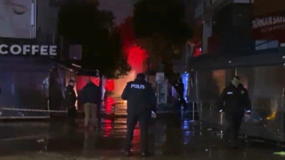 İzmir'de doğal gaz borusu patladı, yürekler ağza geldi