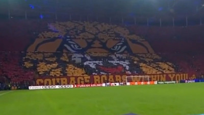 Manchester United cehenneme düştü. Saha içinde hayretle izlediler