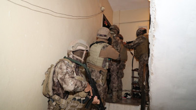 Mersin’de uyuşturucu operasyonu (30 Kasım 2023)