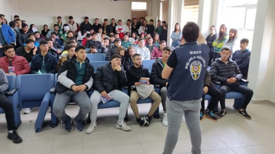 SİBERAY ekibinden Hatay'daki öğrencilere seminer