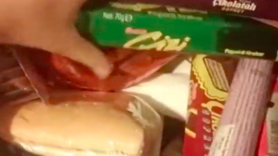 Eşinin kızları için hazırladığı beslenme çantasını paylaşan baba: "Bizim kızı Gabar Dağı'na operasyona mı yolluyorsun?"