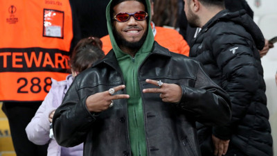 Rosier'in gözlüğü damga vurdu. Beşiktaş-Club Brugge maçından herkesi şaşırtan görüntü