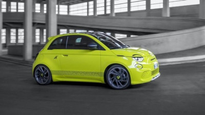 İtalyan Abarth 100 kilometreye 7 saniyede çıkıyor! İşte özellikleri...